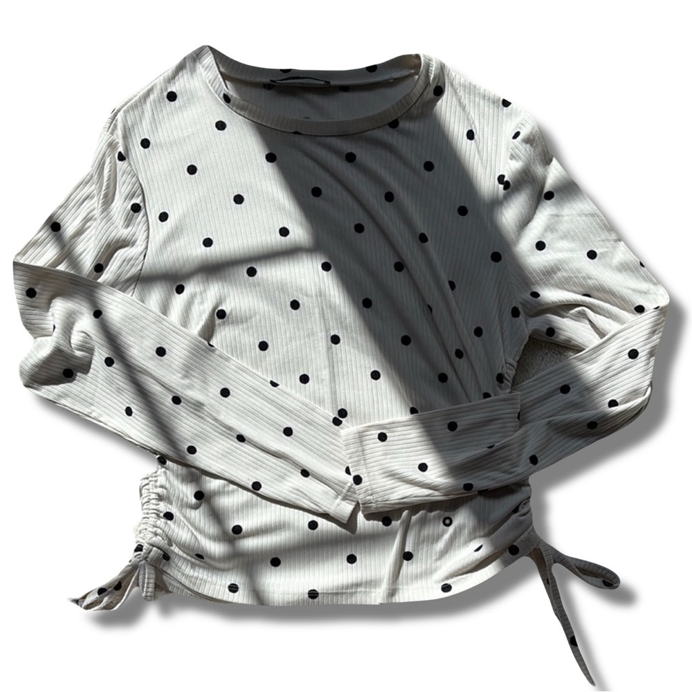 Suzy‎ Shier Polka Dot Ruched Long Sleeve – Size L | Femme Fit | Flirty Pattern | - Picture 2 of 7